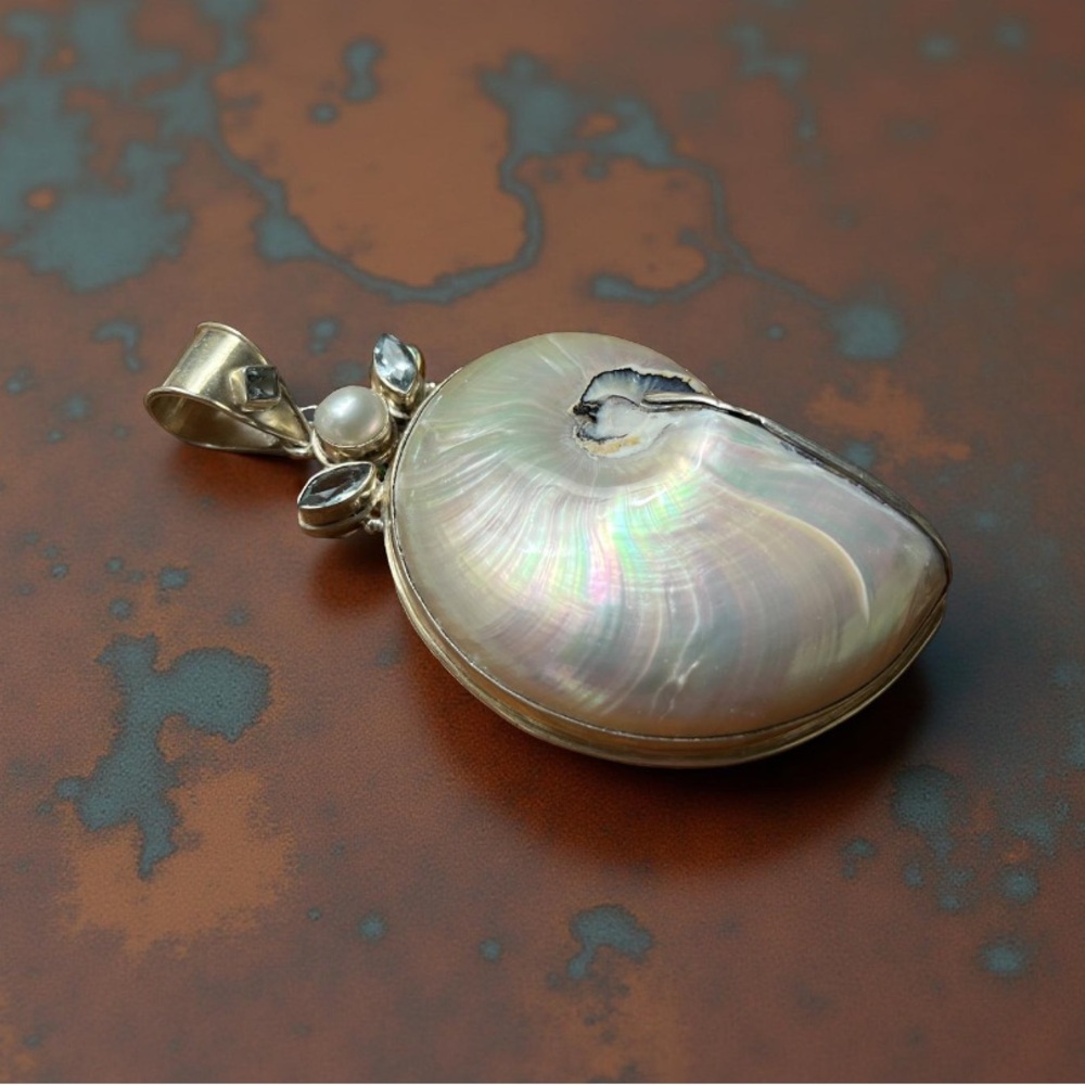 This is a Large Pendant 925 sterling silver mother-of-pearl nautilus shell - Picture 5 of 8